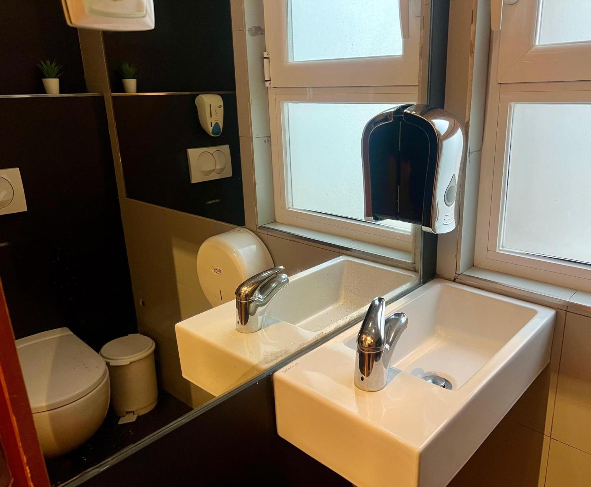 Bairro Alto Hostel Lisboa Ngoại thất bức ảnh